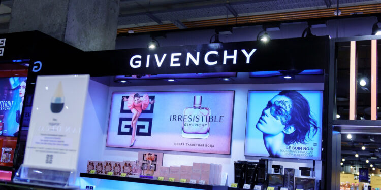 Givenchy em Marcas de Perfumes Givenchy