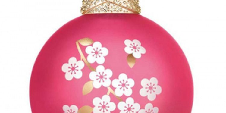 Britney Spears Fantasy in Bloom Eau Toilette em Perfumes Britney Spears Fantasy in Bloom Eau Toilette