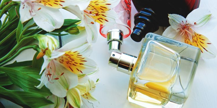 Encontrámos os perfumes mais sensuais do Verão, e eles são assinados por Jean Paul Gaultier em Perfumes Encontrámos os perfumes mais sensuais do Verão, e eles são assinados por Jean Paul Gaultier