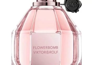 A musa de Flowerbomb fragrância de culto Viktor&Rolf