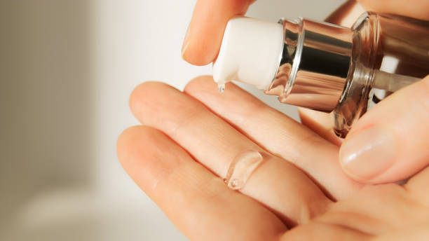 Como Escolher o Melhor Retinol para o Seu Tipo de Pele em Cuidados de Rosto retinol