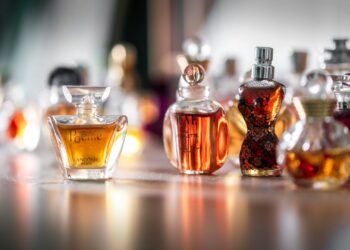 Perfumes árabes vs perfumes ocidentais: Principais diferenças
