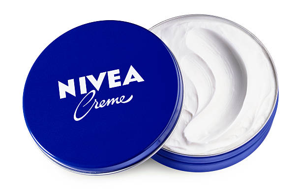 Creme Nivea da Lata Azul: Um Ícone de Beleza Intemporal em Cuidados de Rosto creme nivea da lata azul